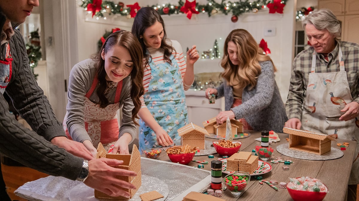 Fixing_Up_Christmas_photo2